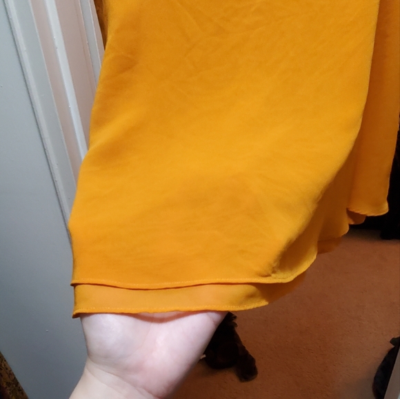 Flowy Spaghetti Strap Blouse - Picture 2 of 4